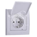 RAIN Розетка с заземлением с крышкой керамика белая с боковой вставкой хром Lezard