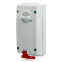 Розетка наружной установки с механической блокировкой и боковым расположением разъема IP44 32А 3P+E+N