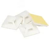 Площадка самоклеящаяся 20х20 белая под хомуты (100шт)