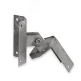 Крепление подкоса к деревянной стойке опоры