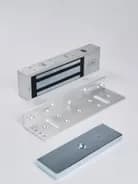 Электромагнитный замок (сила удержания 500 кг), в комплекте с уголком, цвет серебристый сатинированный алюминий RAL 7047 RL-EML500-L0S R-Lock