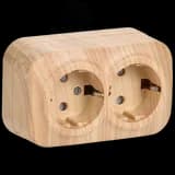 GLORY Розетка двухместная наружная с заземлением с защитной шторкой сосна