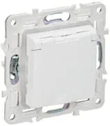 Розетка 1-м SKANDY 16А IP44 с заземл. защ. шторки с крышкой SK-R11W арктич. бел. IEK SK-R16-16-44-K01