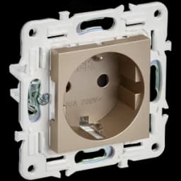 SKANDY Розетка с заземлением с защитными шторками 16А безвинтовое крепление SK-R06Sh шампань IEK