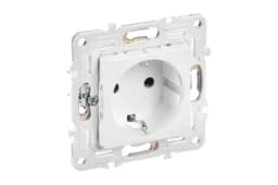 Розетка SKANDY 16А с заземл. защ. шторки SK-R04W арктич. бел. IEK SK-R14-16-K01