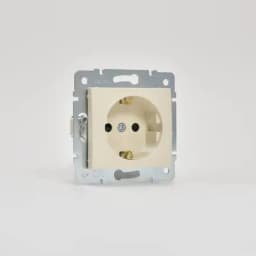 Розетка 1-м СП Karina с заземл. защ. шторки термопласт механизм крем. LEZARD 707-0388-124B