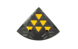 Съезд с бордюра резиновый СР-150-2 концевая часть 0,3х0,15х0,36м