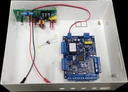 Базовый контроллер одним источником бесперебойного питания Gate-8000-UPS1