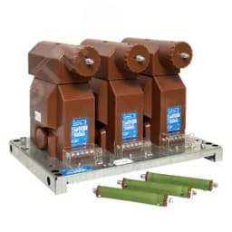 Трёхфазная группа трансформаторов напряжения НИОЛ-СТ-10-2МПУ1-100/V3/100/V3/100/3-0,5/0,5/3Р-20ВА/20ВА/100ВА У2 EKF