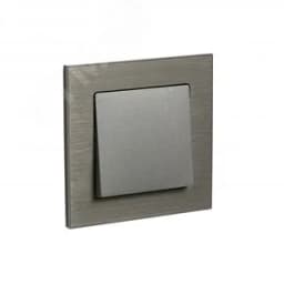 Рамка однопостовая ATLASDESIGN NATURE, МЕТАЛЛ ЛАТУНЬ