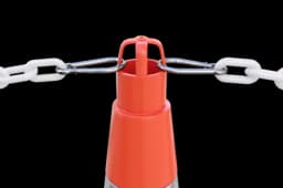 Конус дорожный - КС-3.8 - 750 мм мягкий, квадратное основание, 3 светоотражающие полосы.