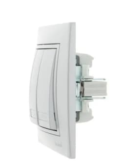 Выключатель 3-кл. СП Mira 10А IP20 со вставкой сер. метал. LEZARD 701-1010-109