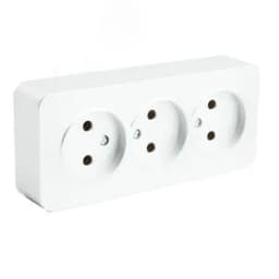 Розетка трехместная б/з 250В 10А серия София белый STEKKER FERON