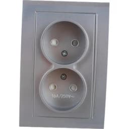 Розетка 2-м СП Бриллиант 16А IP20 без заземл. защ. шторки серебр. UNIVersal 7949773