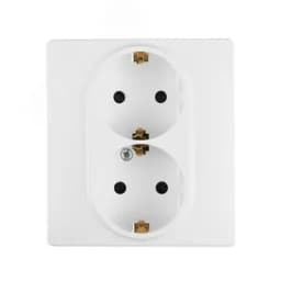 ETIKA Розетка двойная с заземлением со шторками белая автоматические зажимы