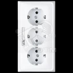 Розетка тройная с заземлением для кабель-каналов с полем для надписи белая