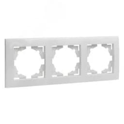 Валенсия рамка 3-местная белая
