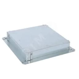 Отделочный комплект для вощеного бетона, для напольных коробок на 16/24 мод. Legrand Euro