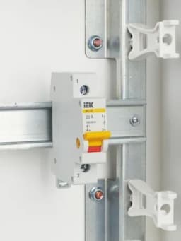 Выключатель нагрузки (мини-рубильник) 1п 25А ВН-32 KARAT IEK MNV10-1-025