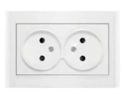 Розетка 2-м СП Бриллиант 16А IP20 без заземл. защ. шторки бел. UNIVersal 7947526