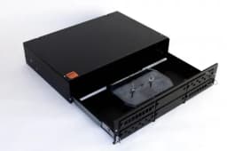 Бокс оптический универсальный 19" выдвижной Hyperline FO-19V-2U-6xSLT-W130H30-48UN-BK