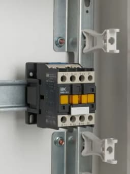 Контактор КМИ-11811 18А 230В/АС3 1НЗ KARAT IEK KKM11-018-230-01