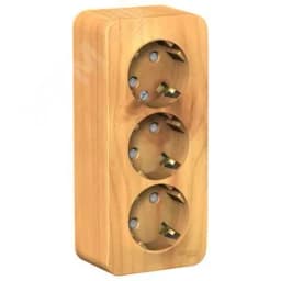 Розетка BLANCA наружная трехпостовая, с заземлением, со шторками, с изолирующей пластиной, 16А, 250В, ясень Systeme Electric