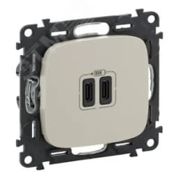Valena ALLURE.Зарядное устройство с двумя USB-разьемами тип С-тип С 240В/5В 3000мА.С лицевой панелью.Цвет Слоновая кость