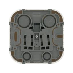 Розетка 1-м ОП Quteo 16А IP20 2P+E с заземл. без защ. шторок бел. Leg 782211