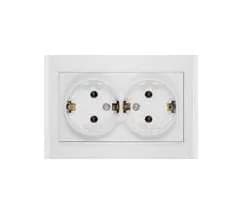 Розетка 2-м СП Бриллиант 16А IP20 с заземл. бел. UNIVersal 7947533