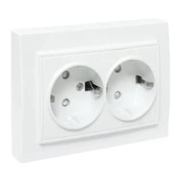 Розетка 2-м СП Минск 16А IP20 с заземл. защ. шторки бел. Basic EKF ERR16-128-100