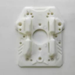 Кронштейн Commander Pole 90-110 mm Kit, пластиковый кронштейн для крепления монтажных коробок на столб CamBox