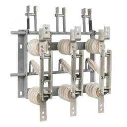 Разъединитель РВЗ-10/630-II УХЛ3 с приводом ПР-10 Stingray