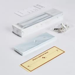 Электромагнитный замок (сила удержания 350 кг), цвет серебристый сатинированный алюминий RAL 7047 RL-EM350-L0S R-Lock