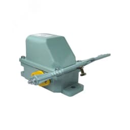 НВ-702 Две педали (самовозвр.педалей в 0полож.) ET513982 Электротехник